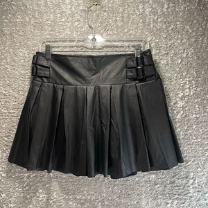 Yelete Faux Leather Black Pull On Pleated Mini Skirt Lined Gothic Rock Medium